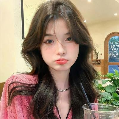 隔壁的吸血鬼美眉